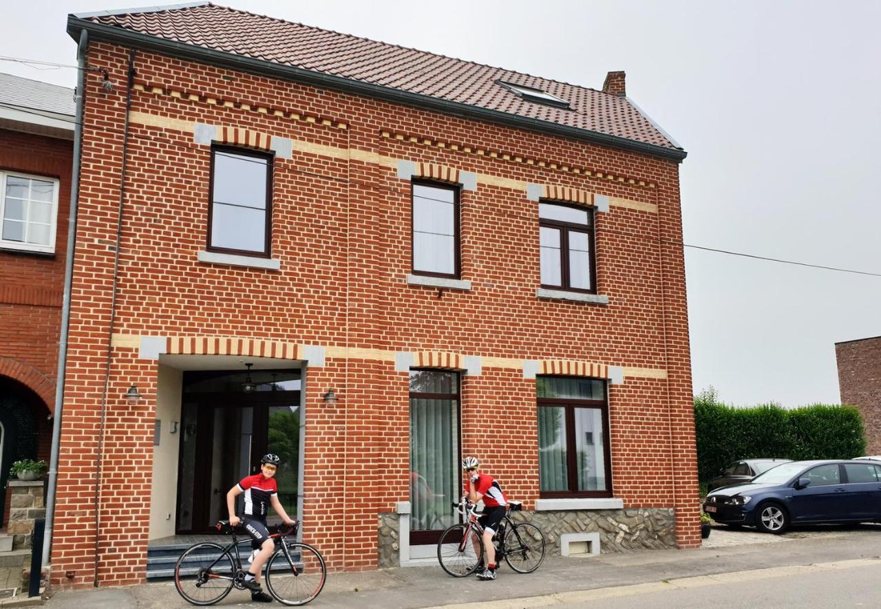 B&B Secret Garden Voeren Eksteriør billede